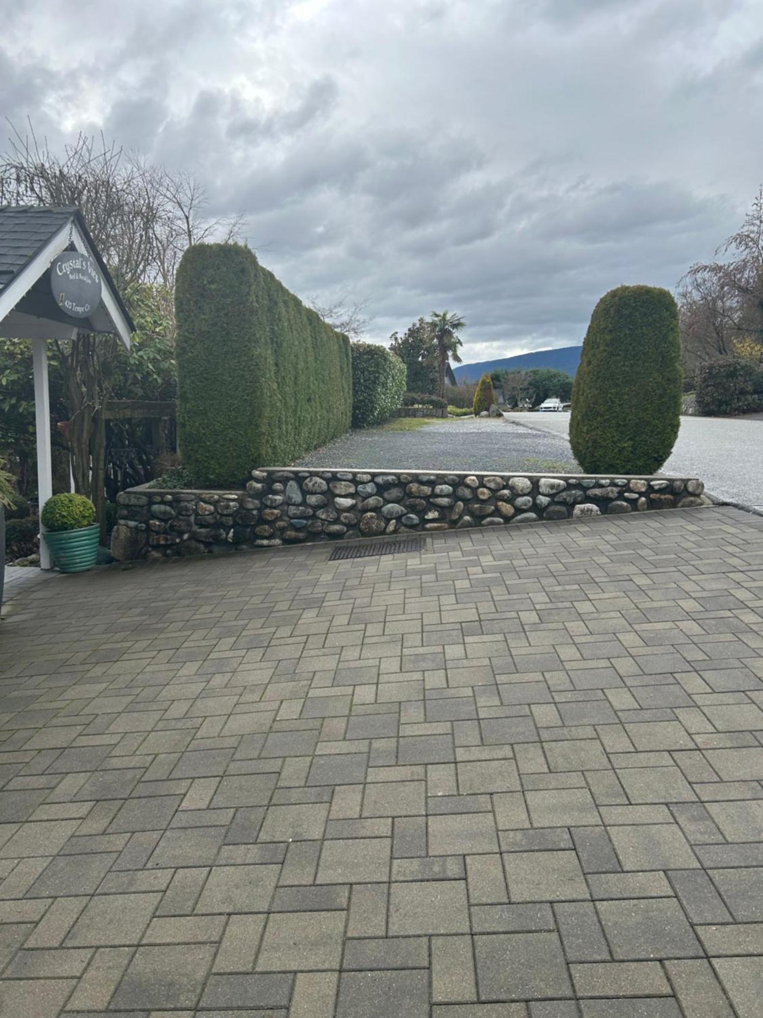 Crystal'S View Bed & Breakfast North Vancouver Esterno foto