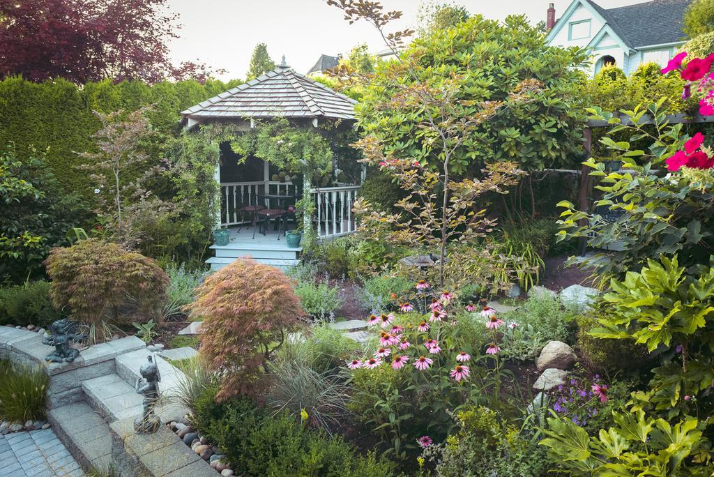 Crystal'S View Bed & Breakfast North Vancouver Esterno foto
