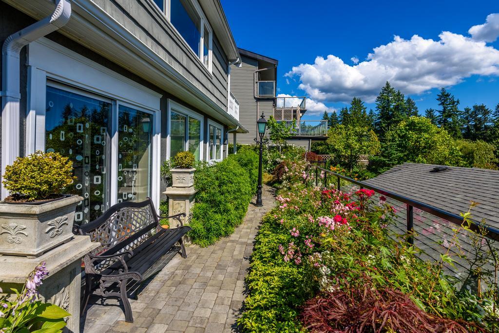 Crystal'S View Bed & Breakfast North Vancouver Esterno foto