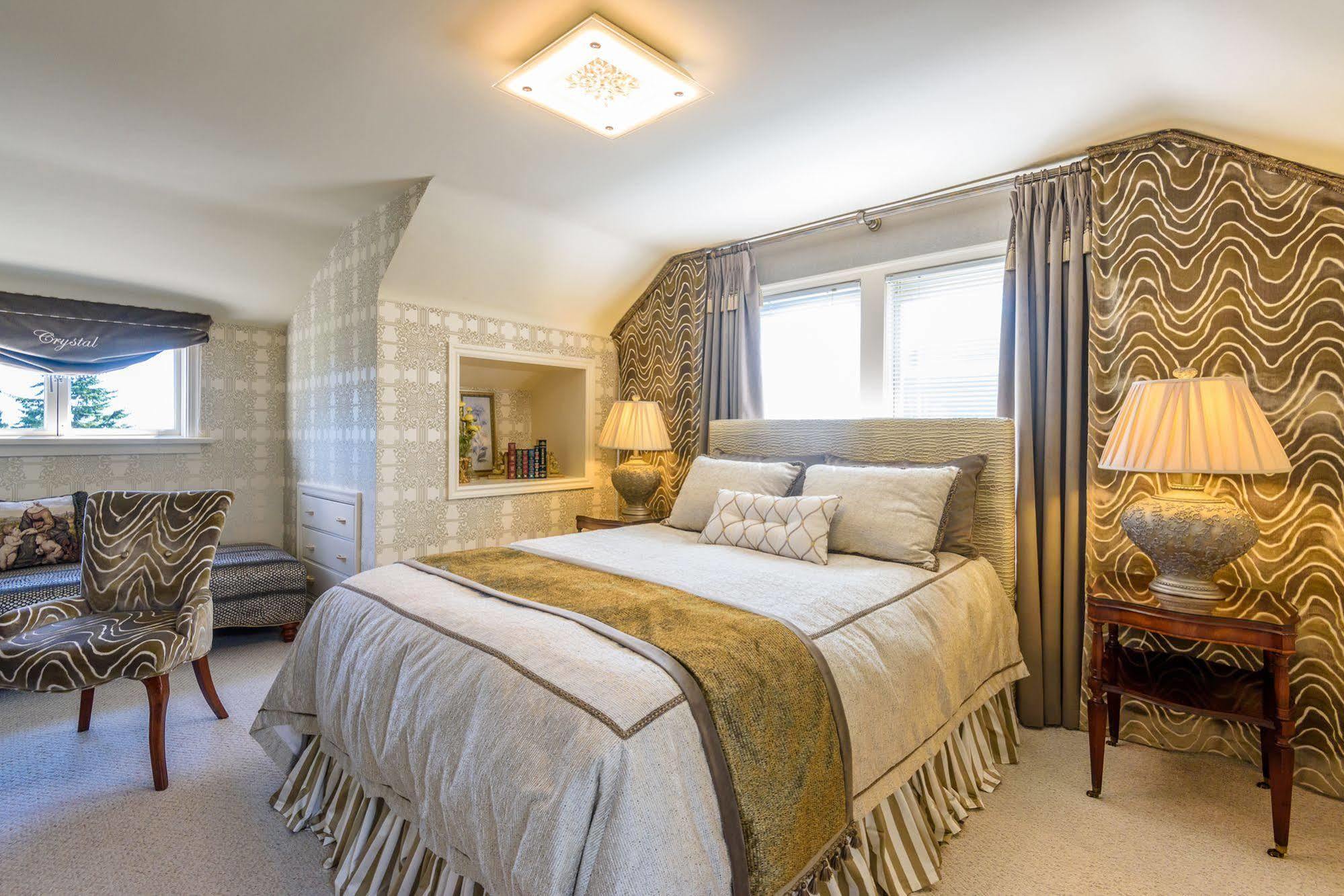 Crystal'S View Bed & Breakfast North Vancouver Esterno foto